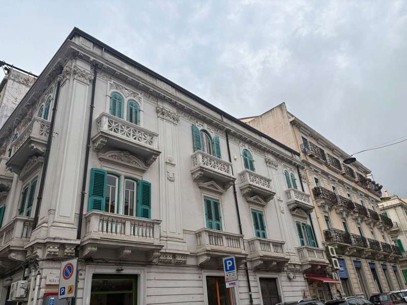 Negozio in Vendita a Messina, 120'000€, 55 m²