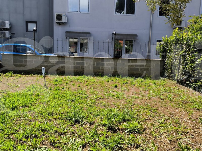 Magazzino in Vendita a Follonica, 85'000€, 115 m²