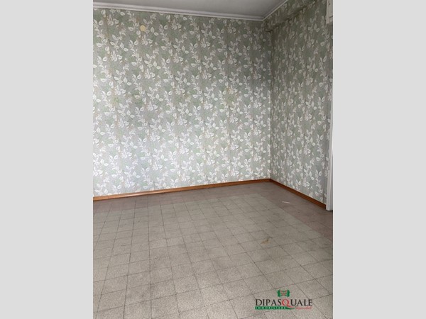 Appartamento in Vendita a Ragusa, 43'000€, 122 m²