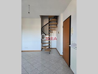 Appartamento in Vendita a Siena, zona Isola D'arbia, 245'000&euro;, 104 m², con Box