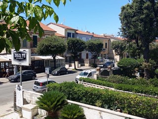 Appartamento in Vendita a Camaiore, zona Lido di Camaiore, 410'000&euro;, 105 m²