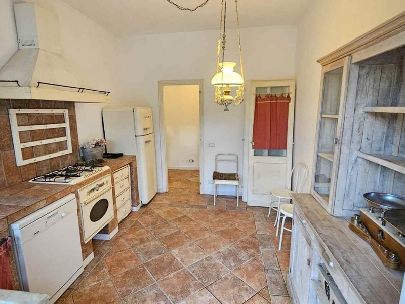 Quadrilocale in Vendita a Massa, 220'000€, 100 m², arredato