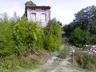 Casa Indipendente in Vendita a Capannori, zona Massa Macinaia, 90'000€, 96 m²