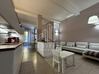 Trilocale in Vendita a Massa, 260'000€, 90 m², arredato