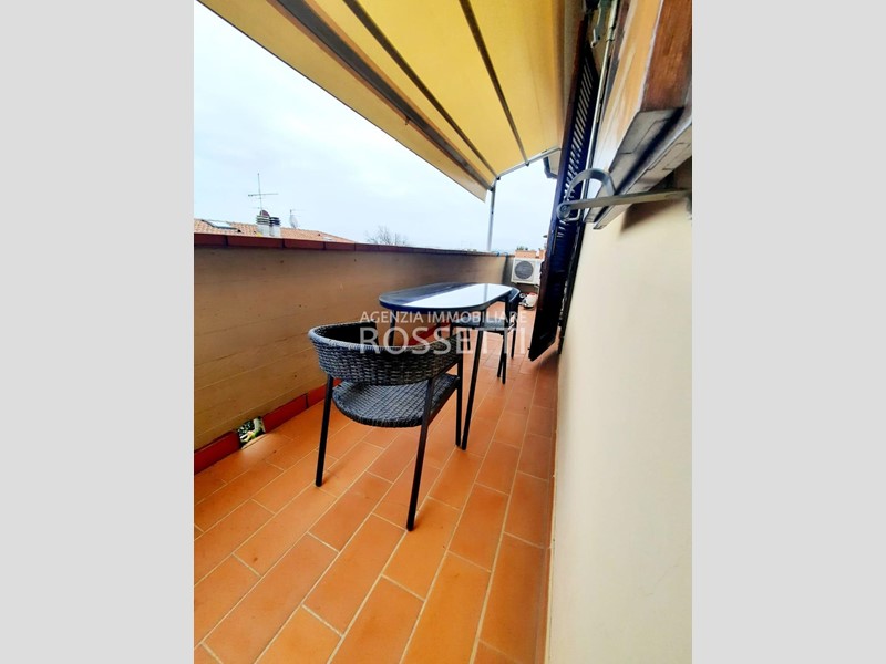 Trilocale in Vendita a Vinci, 170'000€, 75 m², con Box