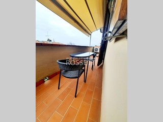 Trilocale in Vendita a Vinci, 170'000€, 75 m², con Box