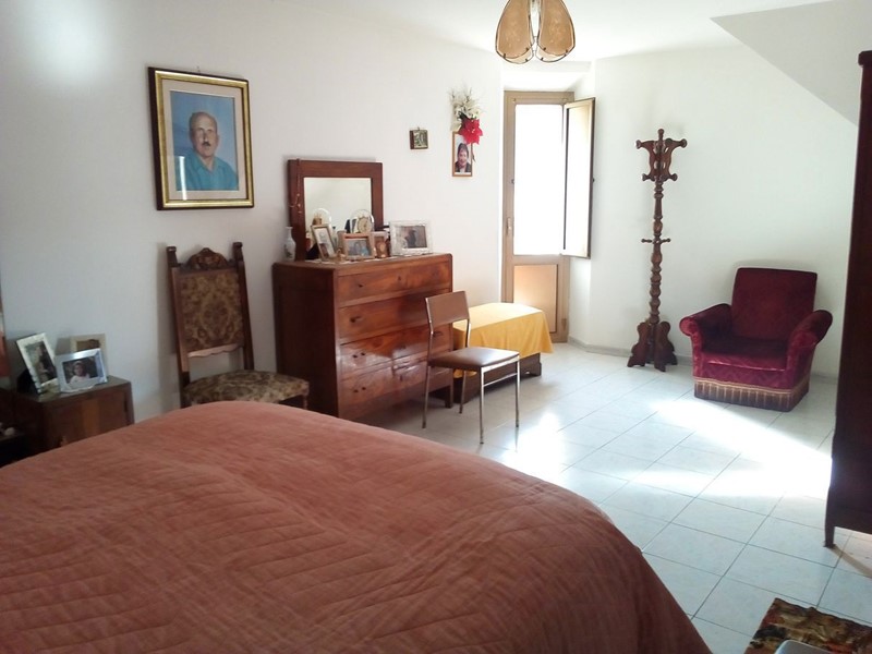 Casa Indipendente in Vendita a Tagliacozzo, 30'000€, 100 m²