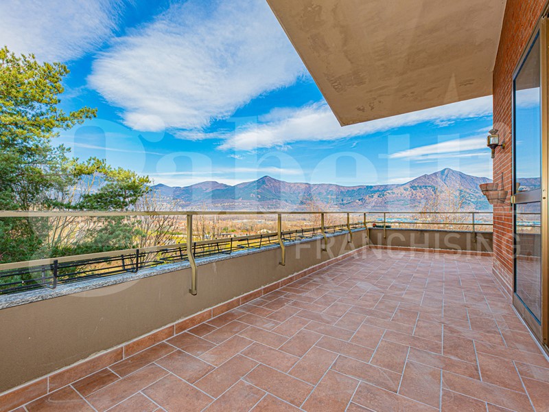 Appartamento in Vendita a Avigliana, 219'000€, 214 m²