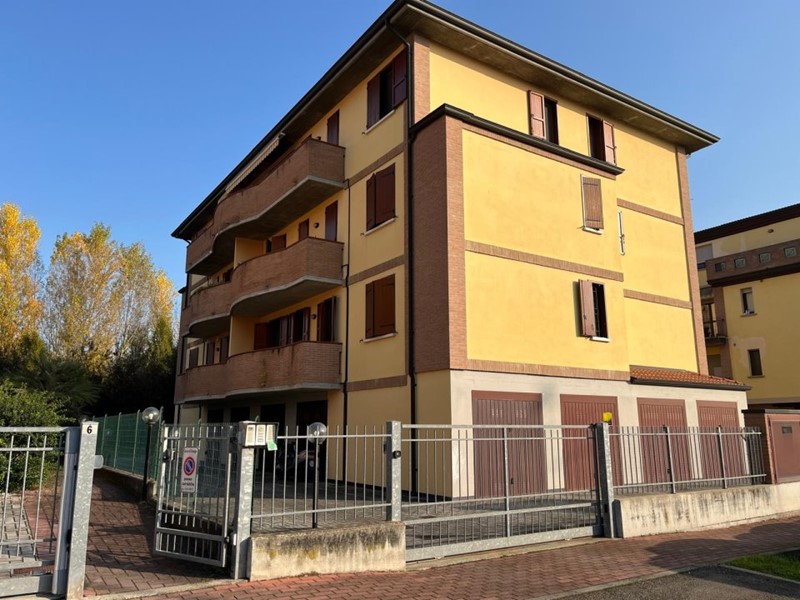 Bilocale in Vendita a Correggio, 128'000€, 58 m²