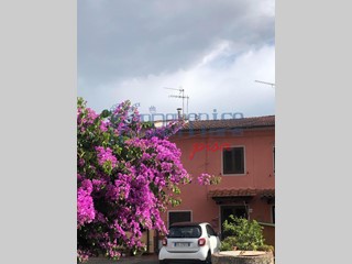 Casa Indipendente in Vendita a San Giuliano Terme, zona Colignola, 105'000€, 95 m², con Box