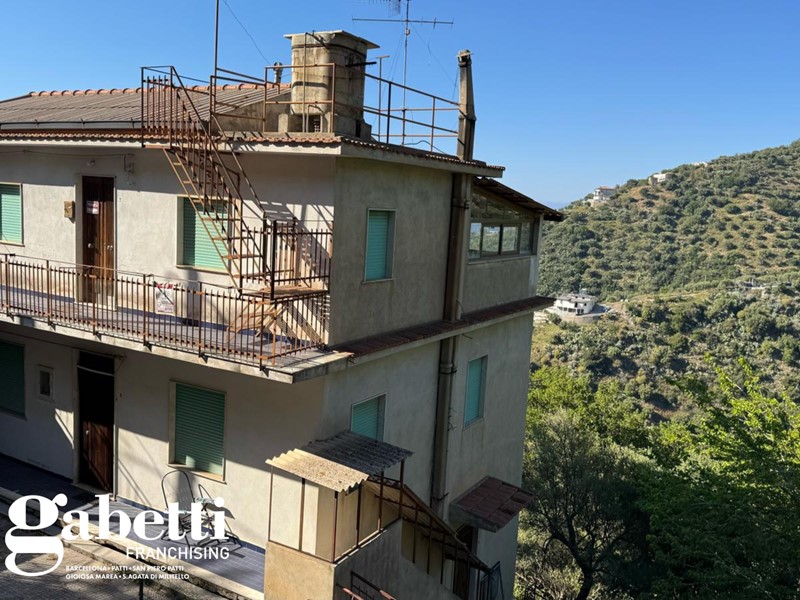 Casa Indipendente in Vendita a Gioiosa Marea, 75'000€, 180 m²