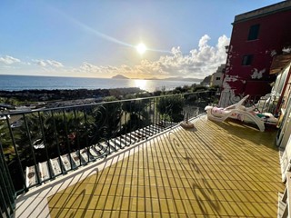 Bilocale in Vendita a Pozzuoli, 350'000€, 105 m²