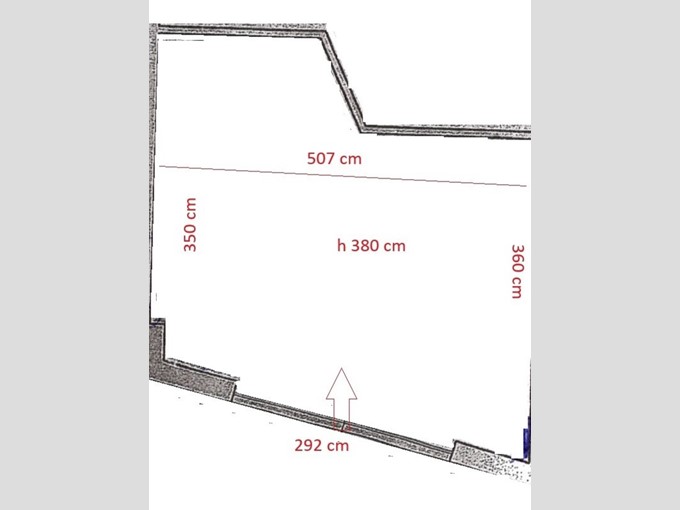 Capannone in Vendita a Savona, zona Lavagnola, 29'000€, 21 m²