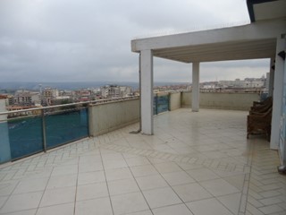 Quadrilocale in Affitto a Ragusa, 750€, 150 m², arredato, con Box