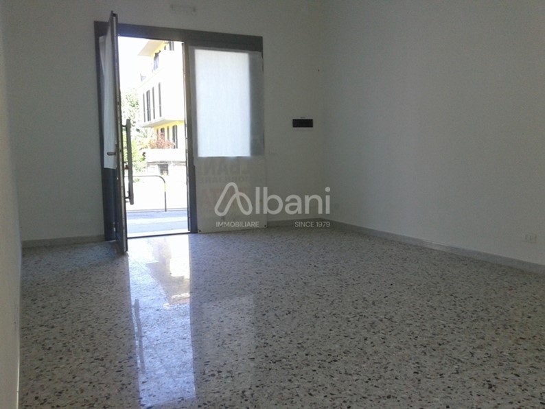 Capannone in Affitto a Vezzano Ligure, zona Prati, 500&euro;, 40 m²