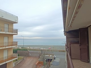 Trilocale in Vendita a Falerna, zona Falerna Marina, 68'000€, 55 m²