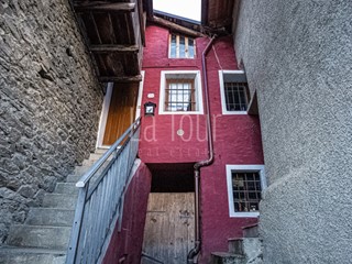 Bilocale in Vendita a Charvensod, 95'000&euro;, 174 m², arredato