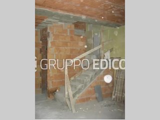 Casa Semi Indipendente in Vendita a Faenza, 73'000€, 121 m²