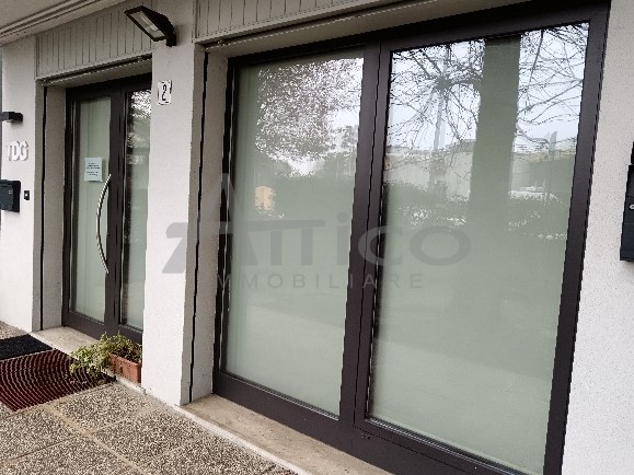 Ufficio in Affitto a Rovigo, zona CittÃ, 600€, 62 m²