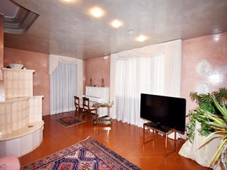 Casa Indipendente in Vendita a Arzignano, 350 m²