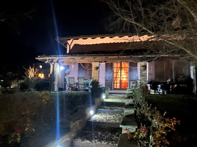 Casa Semi Indipendente in Vendita a Valsamoggia, zona Stiore, 439'000€, 275 m², con Box