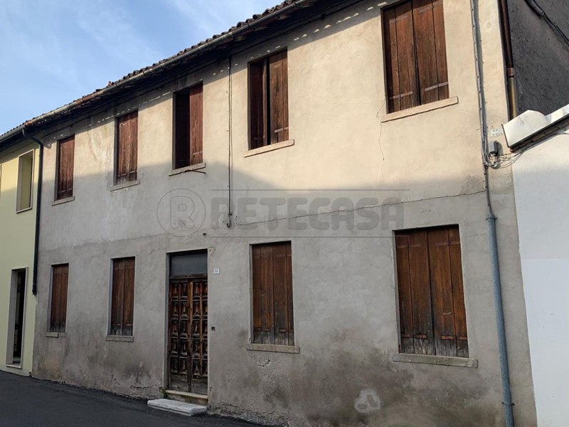 Casa Semi Indipendente in Vendita a Sandrigo, 88'000€, 125 m²