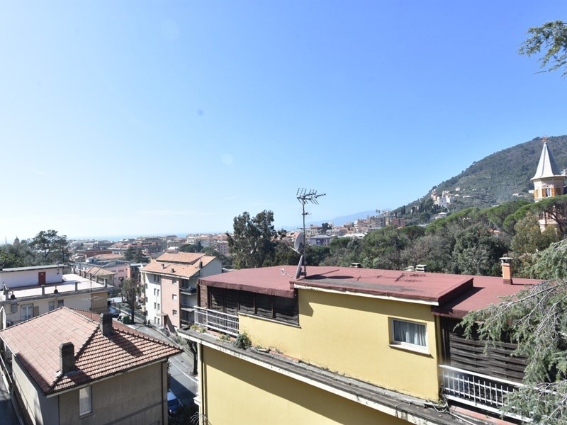 Villa in Vendita a Chiavari, 990'000€, 308 m², con Box