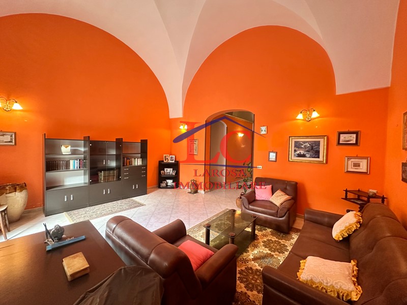 Casa Indipendente in Vendita a Vernole, zona Pisignano, 125'000€, 120 m²