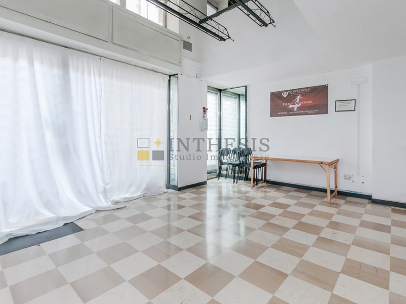 Attività commerciale in Vendita a Sesto San Giovanni, 180'000€, 150 m²