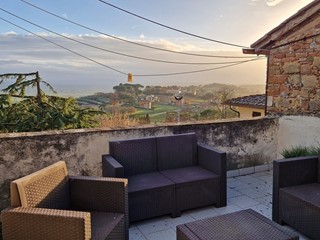Casa Semi Indipendente in Vendita a Perugia, 89'000€, 153 m², arredato
