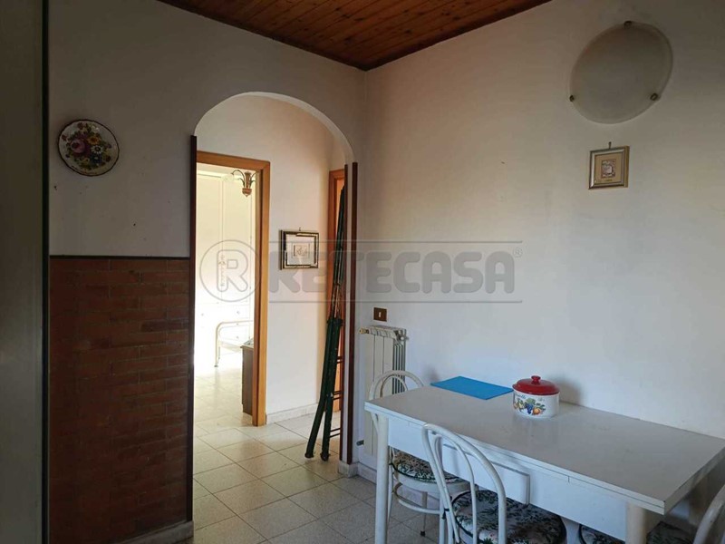 Quadrilocale in Vendita a Ladispoli, 120'000€, 64 m²