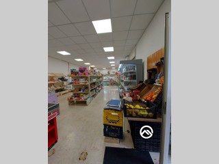 Negozio in Affitto a Caivano, 600€, 150 m²