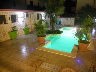 Villa in Vendita a Giugliano in Campania, 550'000€, 280 m²