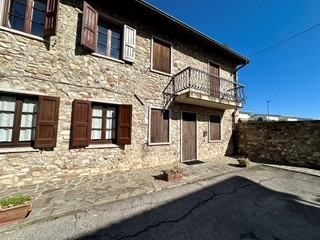 Villetta a schiera in Vendita a Sirmione, 295'000€, 115 m²