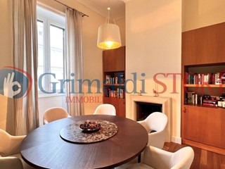 Appartamento in Vendita a Lecce, 450'000€, 185 m²