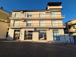 Negozio in Vendita a Miglianico, 124'000€, 124 m²