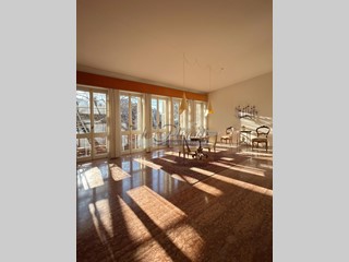 Appartamento in Vendita a Livorno, 590'000€, 250 m², con Box