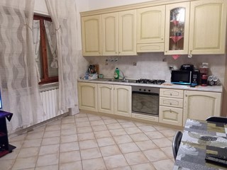Casa Semi Indipendente in Vendita a Carrara, 169'000€, 80 m², arredato