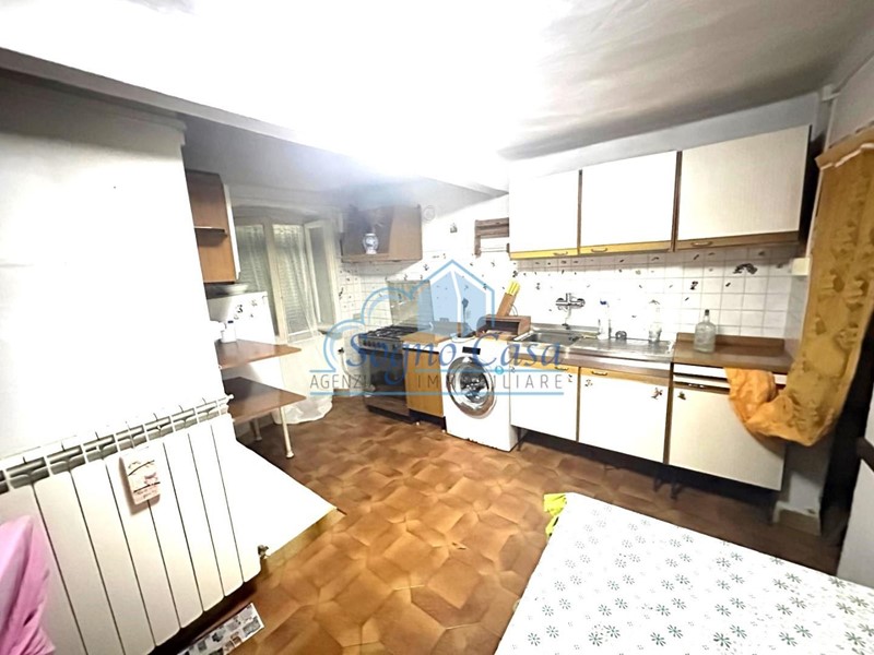 Casa Indipendente in Vendita a Carrara, zona Fossola, 50'000€, 70 m²