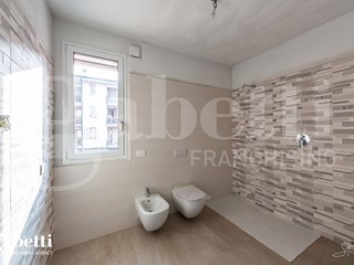 Quadrilocale in Vendita a Cassano d'Adda, 375'000€, 157 m²