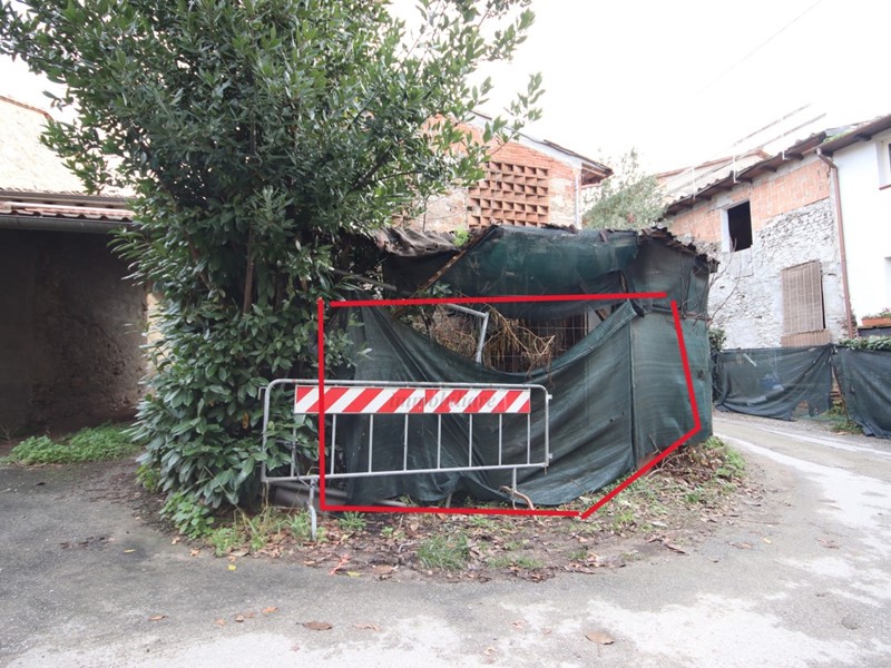 Casa Indipendente in Vendita a Capannori, 30'000€, 60 m²