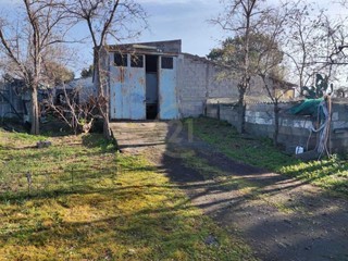 Capannone in Vendita a Belpasso, zona Semicentro, 660 m²