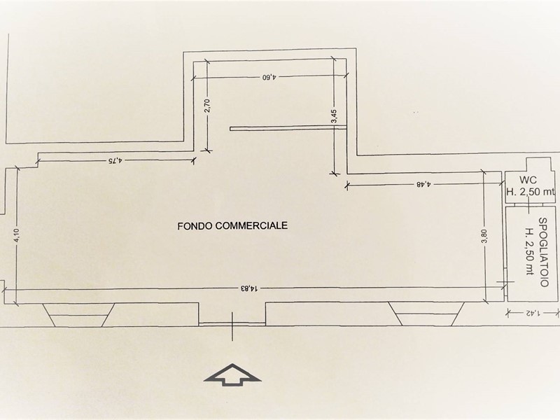 Immobile commerciale in Vendita a Livorno, zona Centro storico, 100'000€, 80 m², arredato