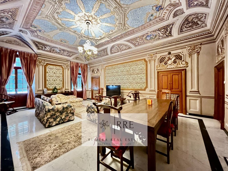 Quadrilocale in Vendita a Pieve di Teco, 395'000€, 120 m², arredato