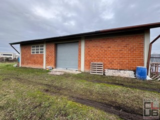 Magazzino in Vendita a Empoli, 115'000€, 60 m²