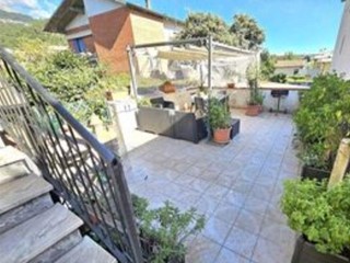 Appartamento in Vendita a Massa, zona Turano, 248'000€, 120 m²