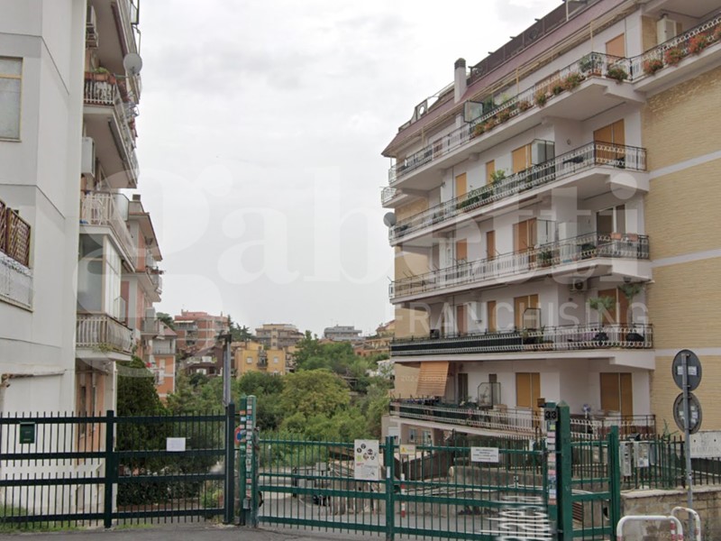 Box in Vendita a Roma, 26'000€, 32 m²