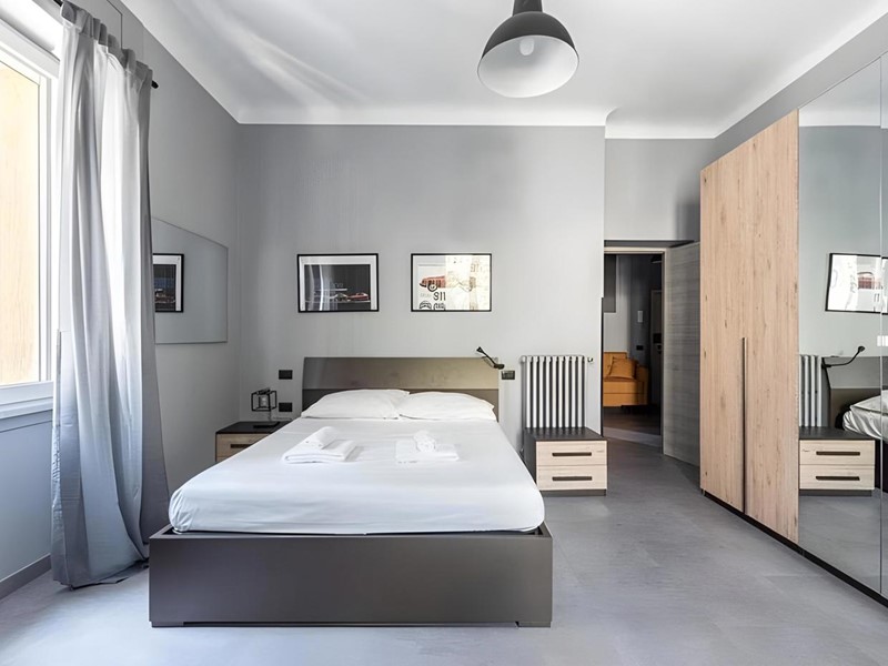 Trilocale in Vendita a Milano, 1'700€, 80 m², arredato