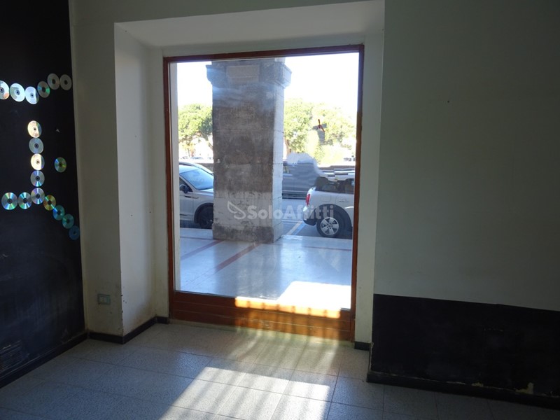 Capannone in Affitto a Senigallia, zona Centro, 1'000€, 35 m²