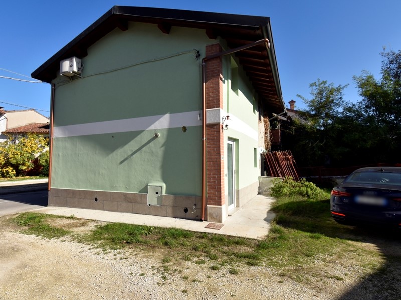 Casa Semi Indipendente in Vendita a Arzignano, 90'000€, 90 m²